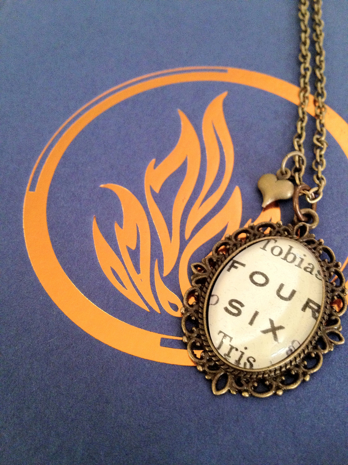 Four And Six Divergent By Veronica Roth Antiqued Bronze Book Page Necklace