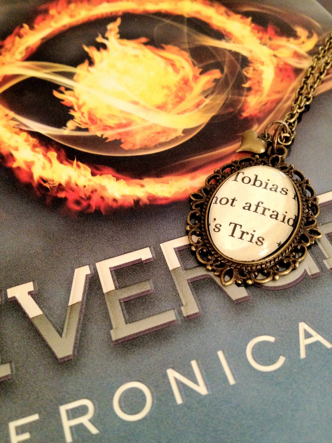 Tobias And Tris Veronica Roth Divergent Antiqued Bronze Book Page Necklace
